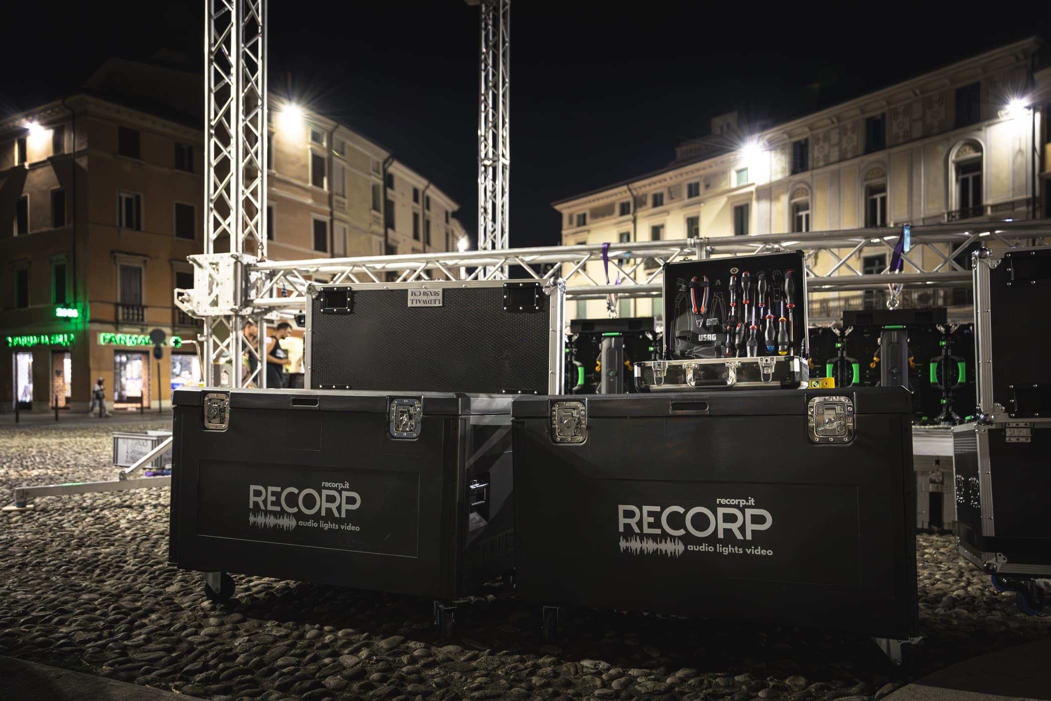 Flight case e attrezzature tecniche RECORP
